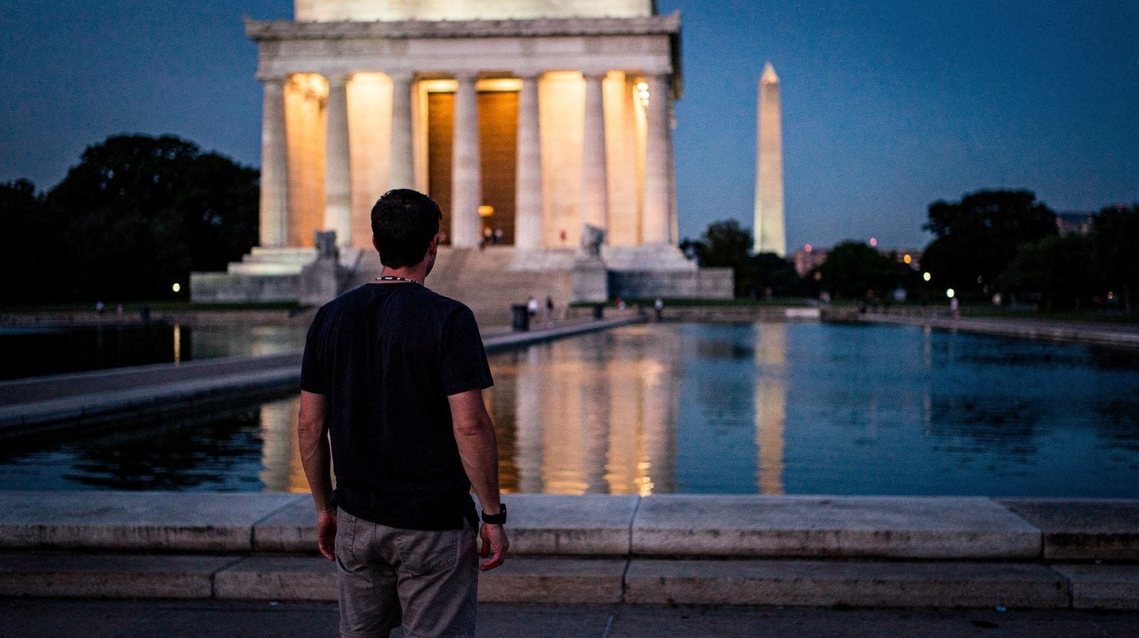 Monuments and Memorials Tours