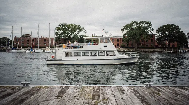Annapolis Cruises and Boat Tours