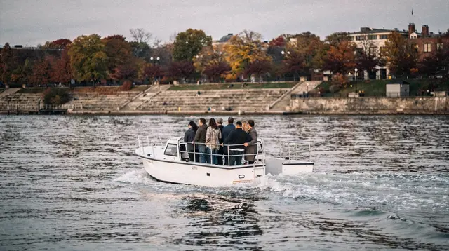 Washington DC Cruises & Boat Tours: Seeing the Capital from the Potomac